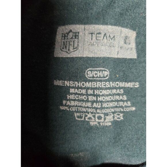 Philadelphia Eagles Carson Wentz #11 NFL Football Jersey T-Shirt Fan Gear Size S - Picture 5 of 7